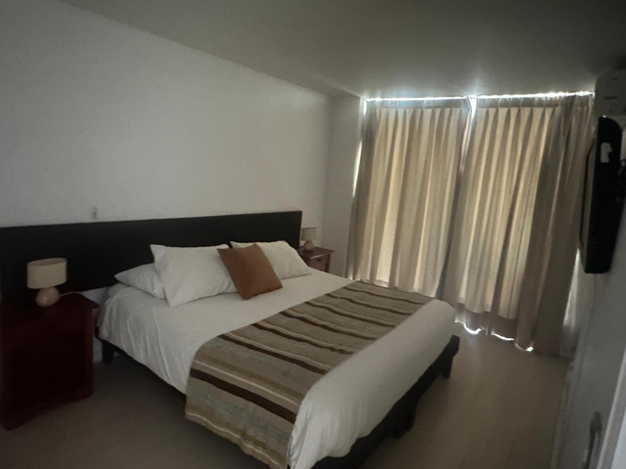 Apart Hotel Fraga Сантяго Екстериор снимка